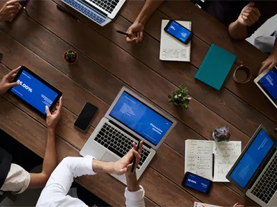 Уніформа зі світловідбиваючим матеріалом