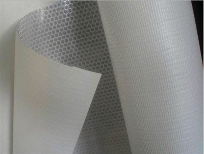 Ви коли-небудь бачили такий світловідбиваючий принт?